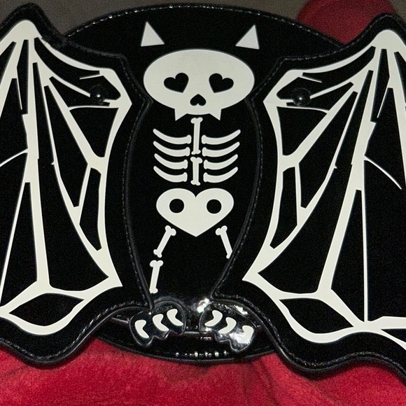 Betsey Johnson purse - Picture 12 of 12